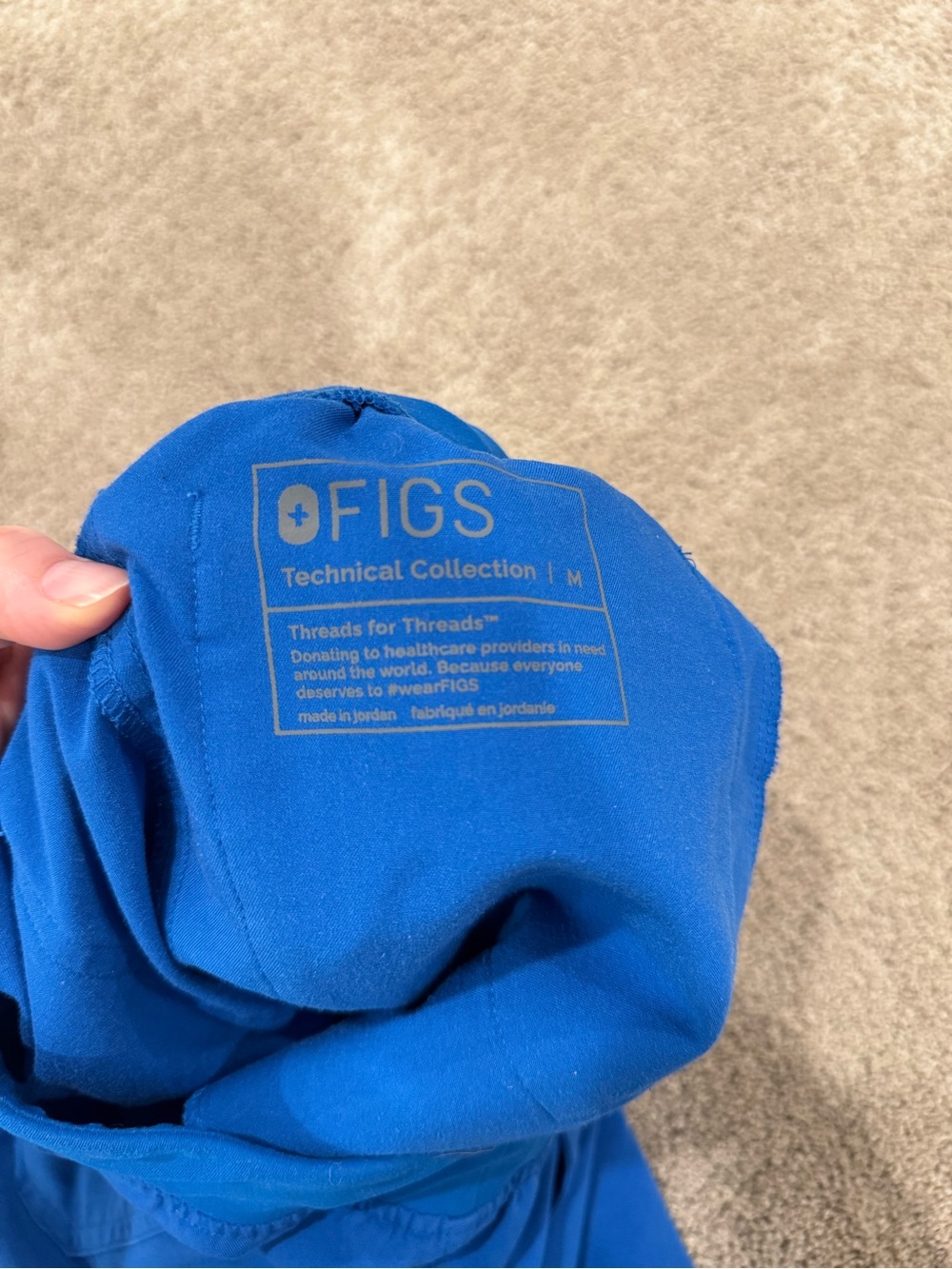 Figs scrub pants size medium - Picture 3 of 4
